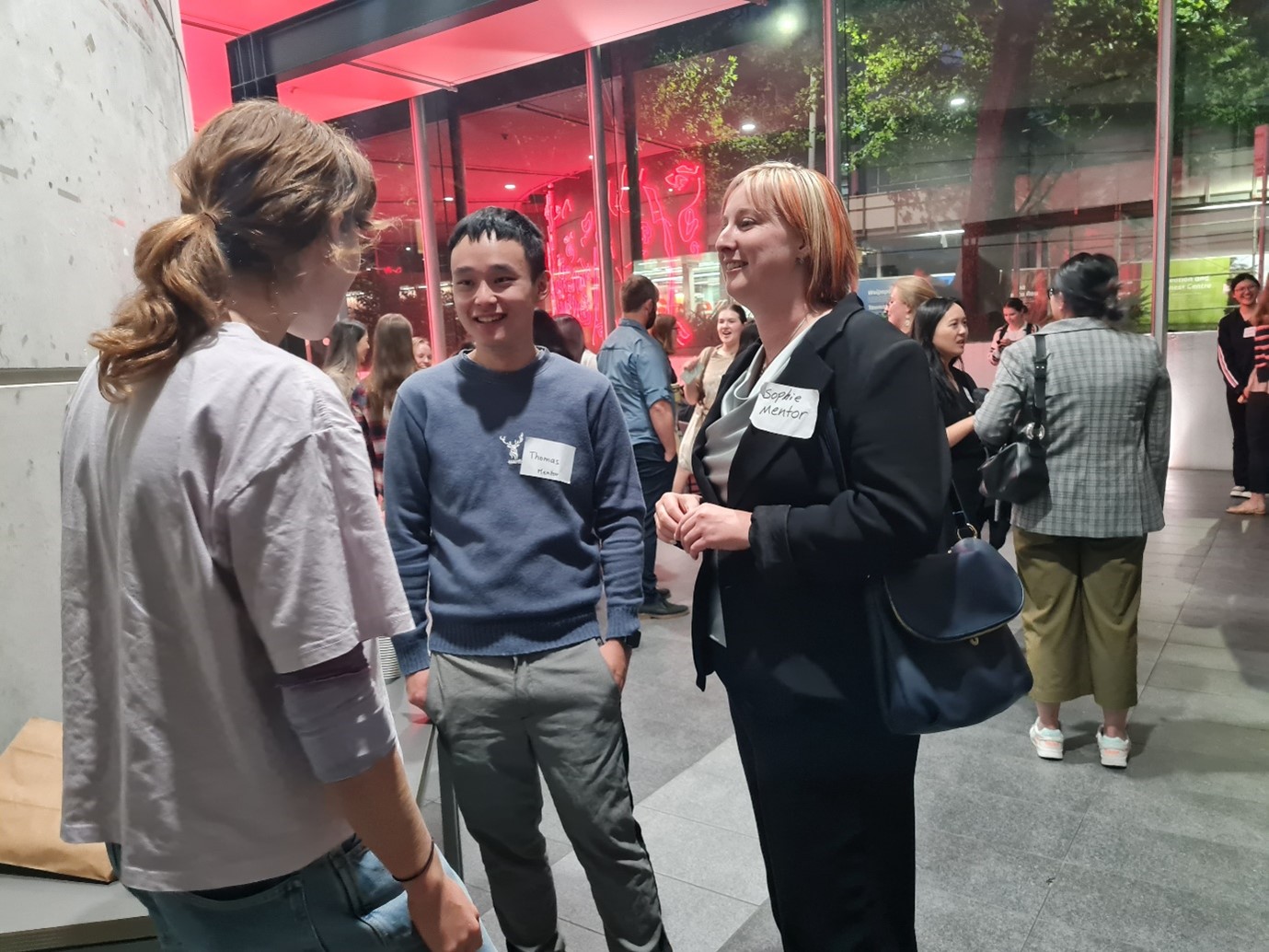 Powerco employees mentoring sutdents